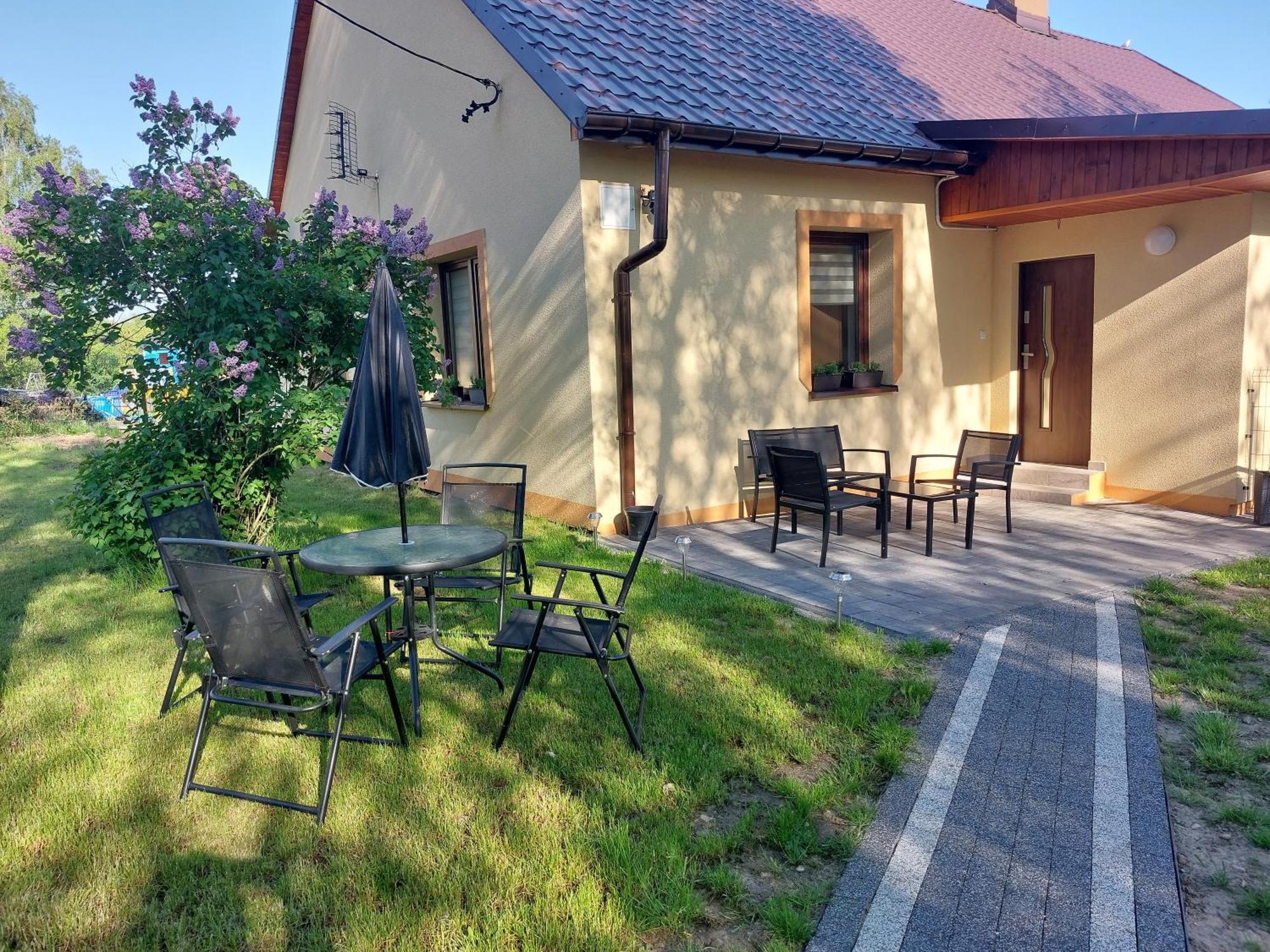 Lawendowy Zakatek Lägenhet Graboszyce Exteriör bild